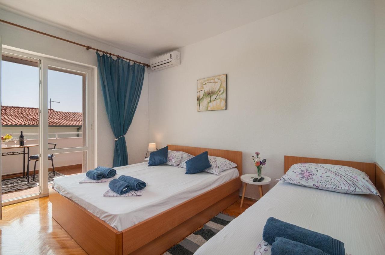 Apartman Neven Podgora Ngoại thất bức ảnh